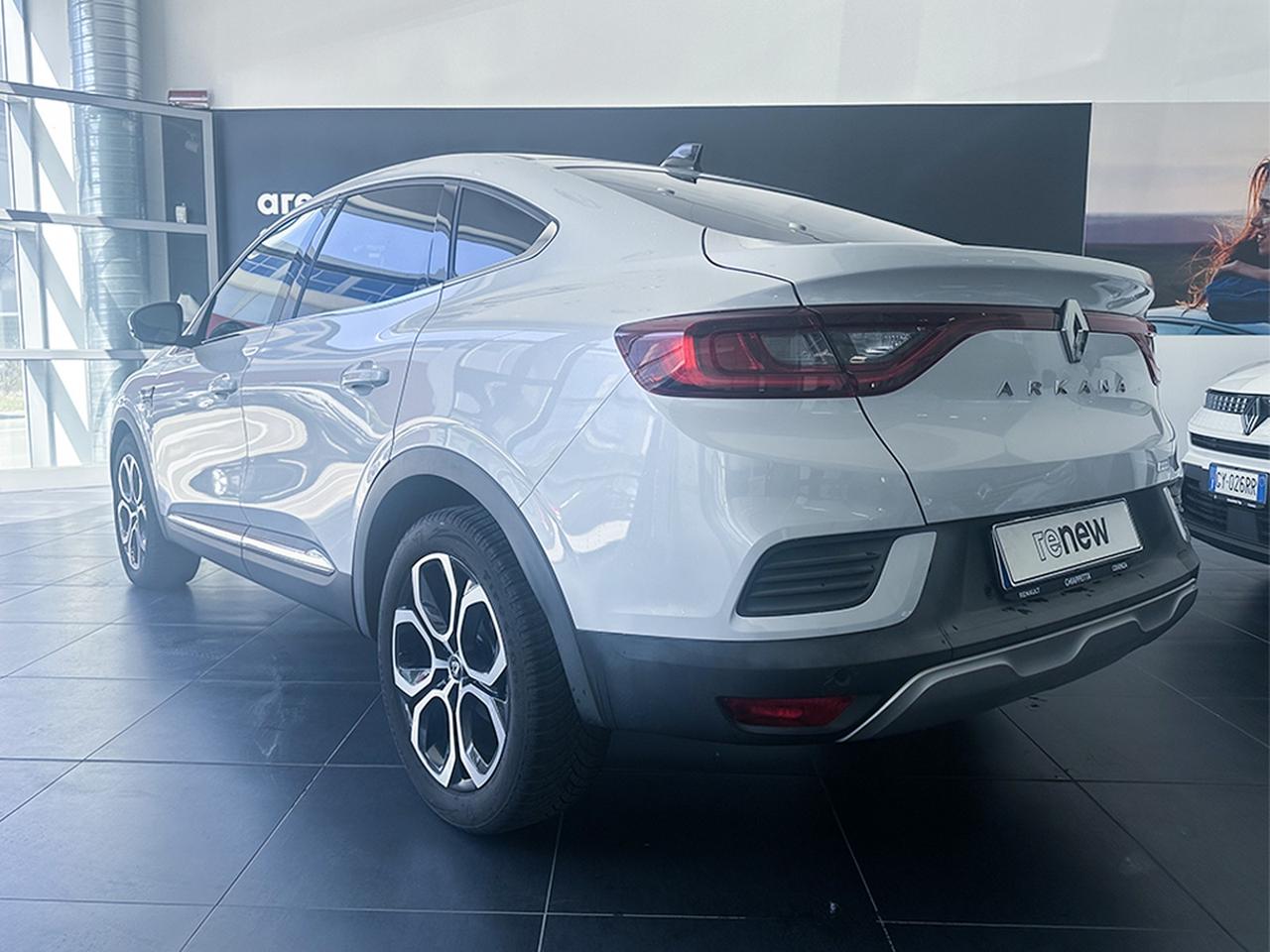 Renault Arkana 1.6 e-tech full hybrid intens 145cv