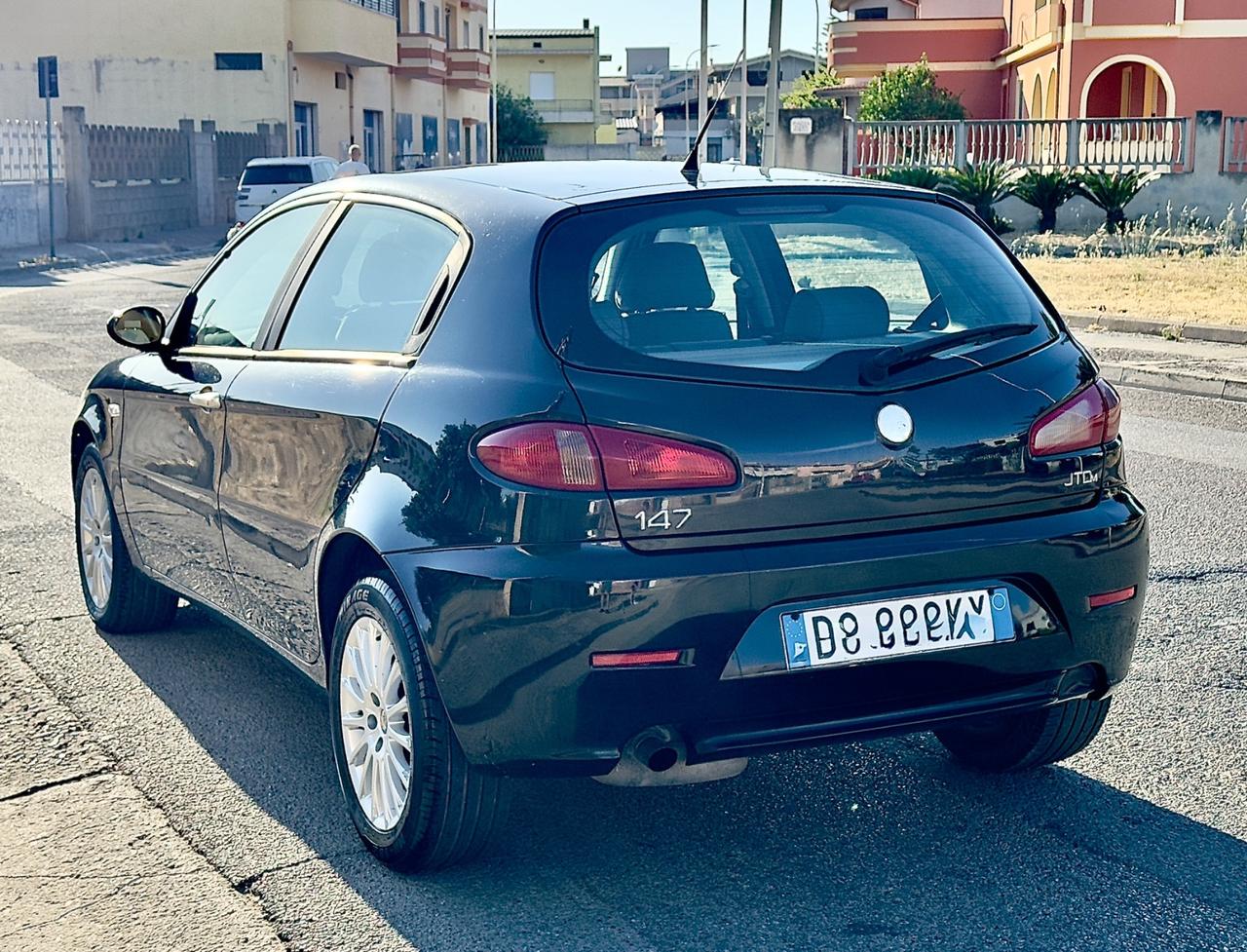 Alfa Romeo 147 1.9 JTD M-JET 16V 5 porte Dist.