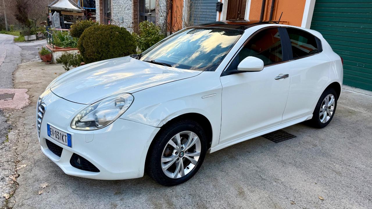 Alfa Romeo Giulietta 1.6 JTDm-2 105 CV Distinctive