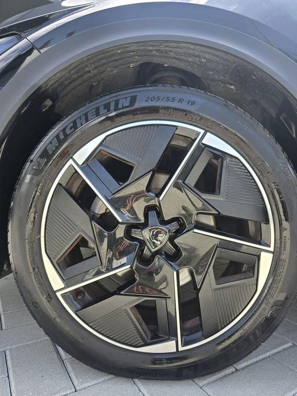Peugeot 408 GT 130 EAT8 S&S aut.