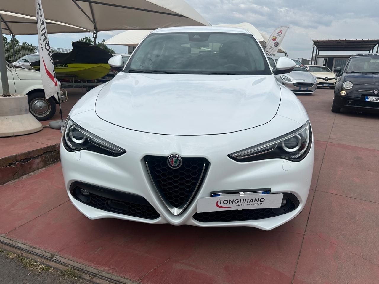 Alfa Romeo Stelvio 2.2 Turbodiesel 160 CV AT8 RWD