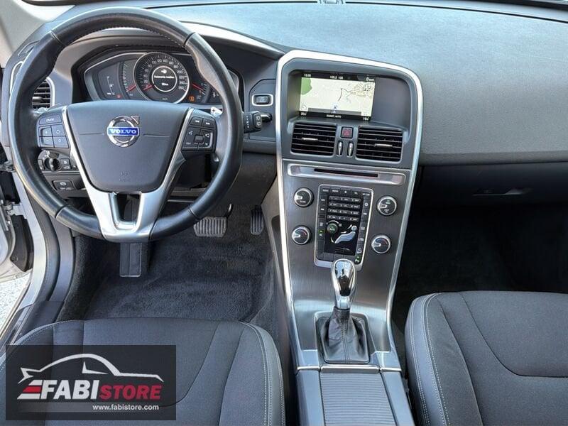 Volvo XC60 2.4 D4 181 Cv Automatic AWD Momentum - Navi, Cruise, Sensori ecc