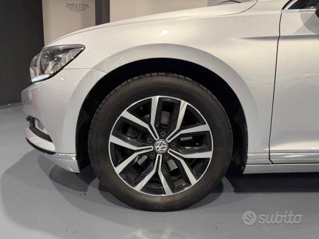 VOLKSWAGEN Passat 2.0 TDI 150CV HIGHLINE BERLINA