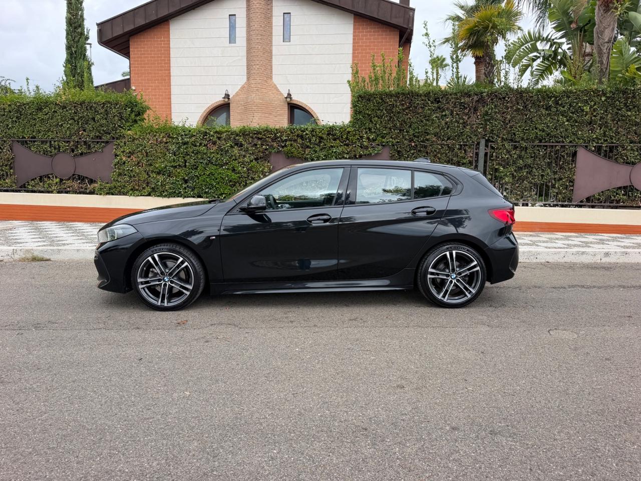 Bmw 116 116d 5p. Msport
