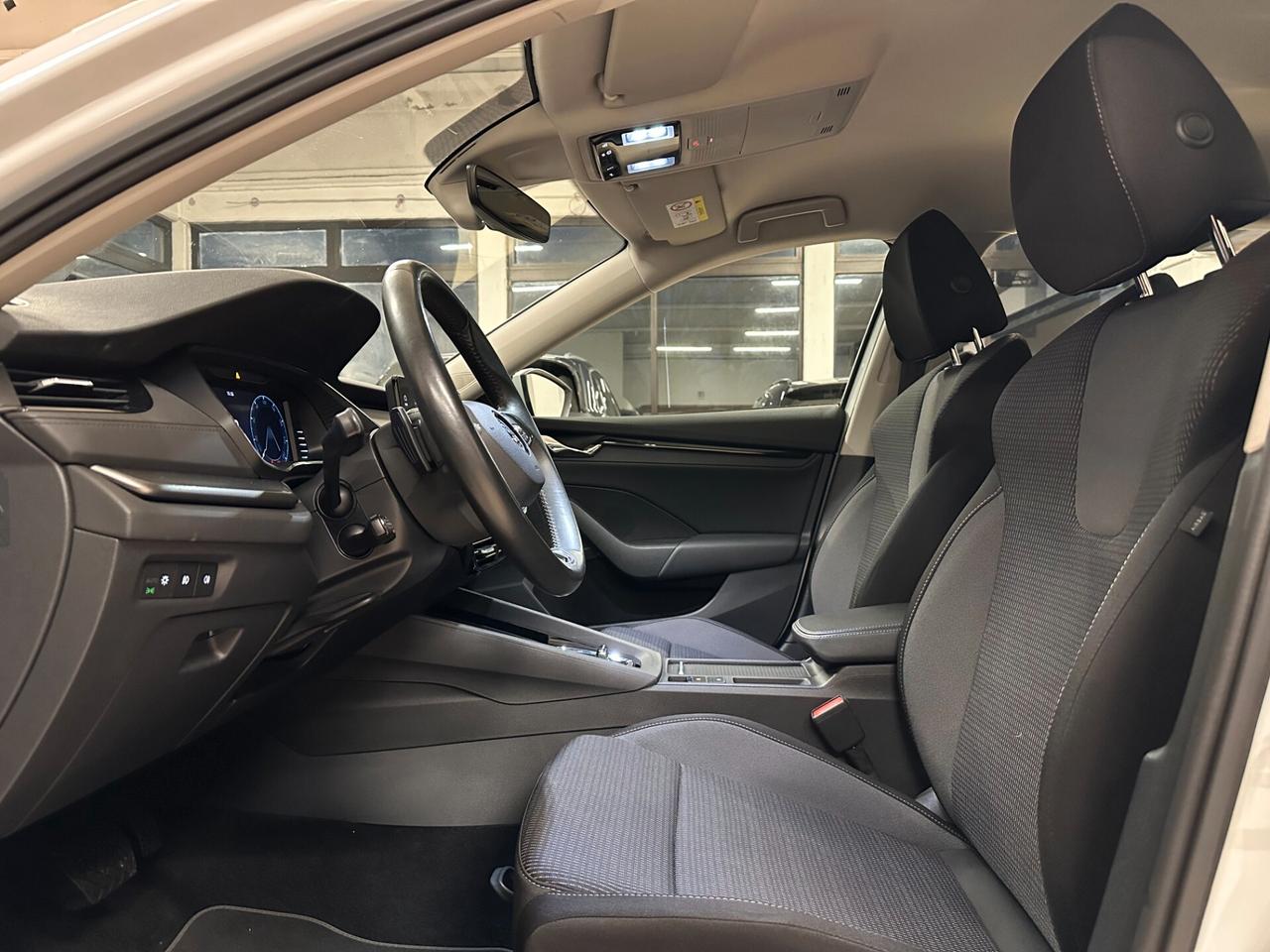 SKODA OCTAVIA WAGON 2.0 TDI AMBITION 115 CV DSG *LED*CARPLAY*LANE