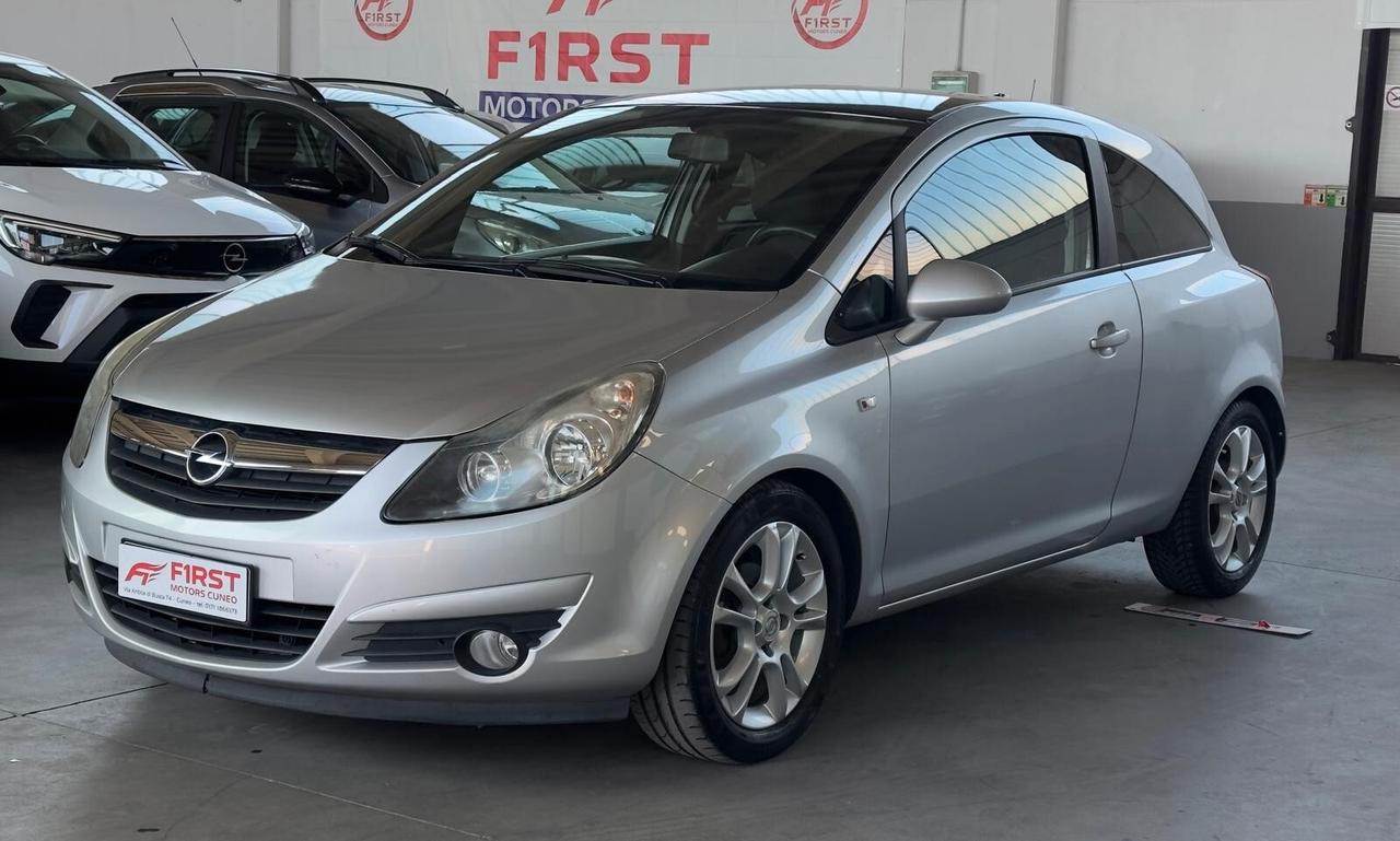 Opel Corsa 1.2 3 porte Sport