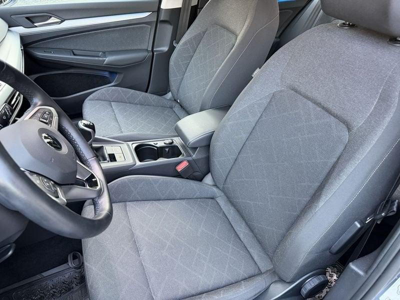 Volkswagen Golf Golf 1.0 tsi evo Life 110cv LED+COCKPIT PREZZO SENZA VINCOLI FINANZIARI !!!!