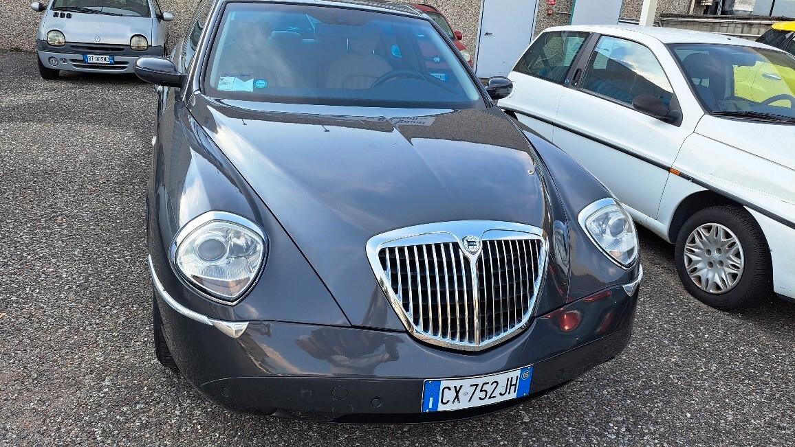 Lancia Thesis 2.4 JTD 20V Executive