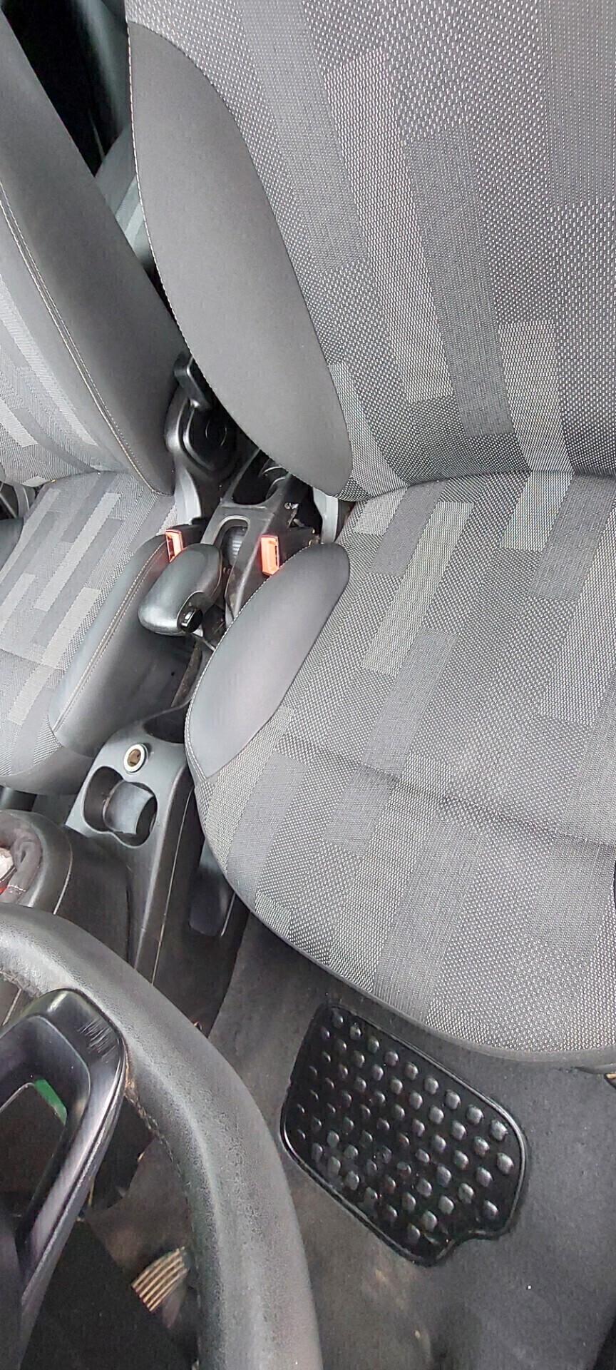 PANDA 1,2 CROSS-NAVIGATORE X NEOPATENTATI TELEFONO IMPECCABILE