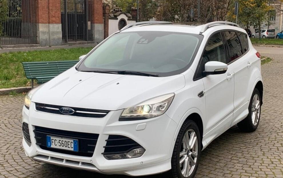 Ford Kuga 2.0 TDCI 150 CV S&S 4WD Titanium