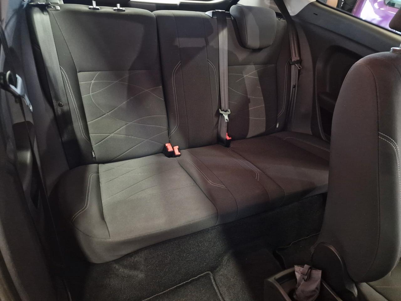 Ford Fiesta 1.4 3p. Bz.- GPL Titanium, 165 mila chilometri ok neopatentato.