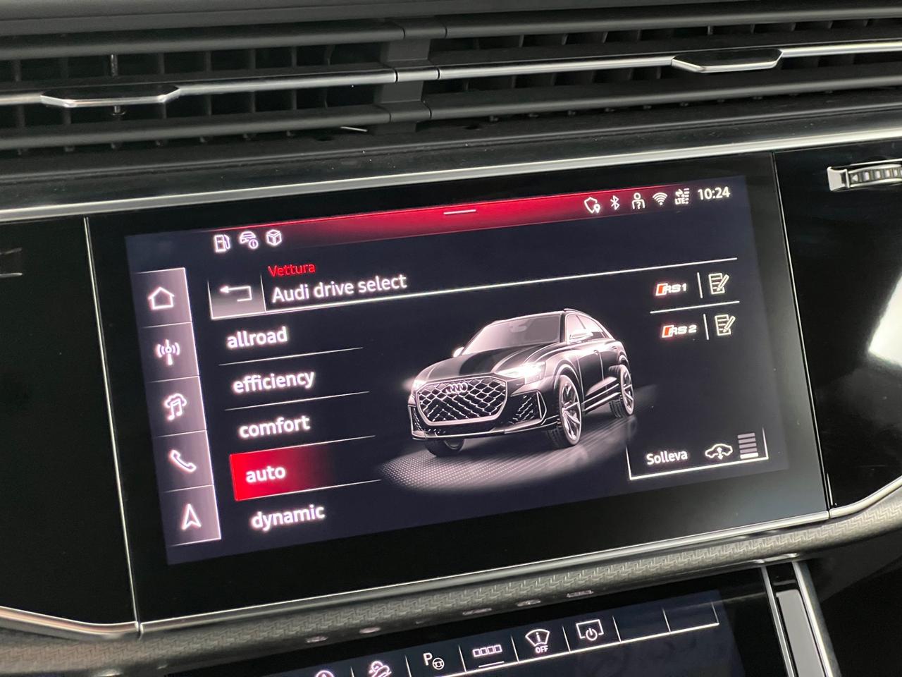 Audi Q8 RS TFSI V8 quattro tiptronic