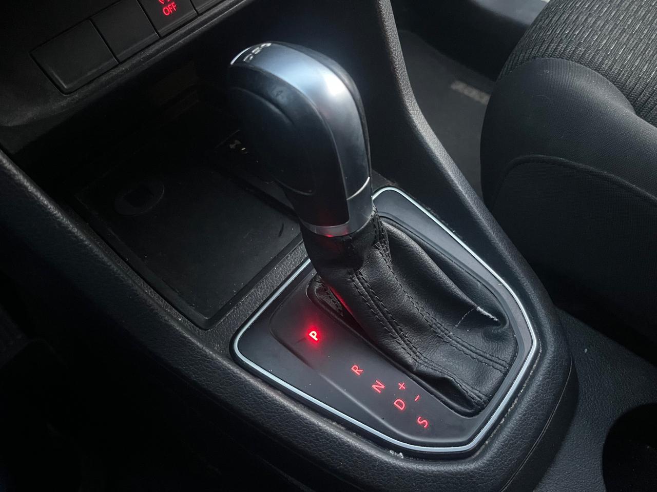 Volkswagen Caddy 2.0 TDI DSG Maxi 7 POSTI BlueM