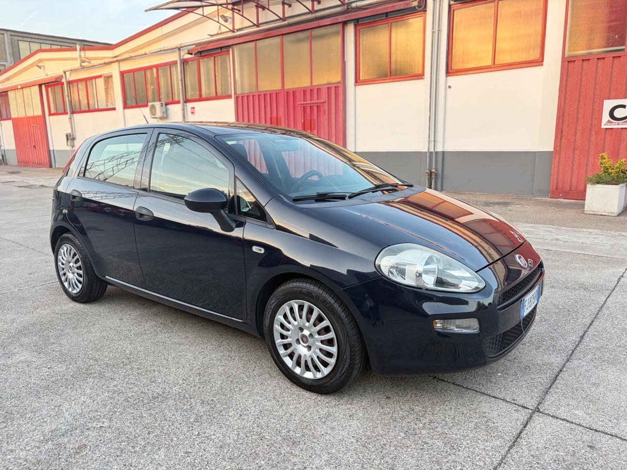 Fiat Punto 1.3 MJT II S&S 95 CV 5 porte Street