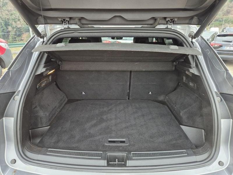 Renault Austral 1.2 E-Tech full hybrid Iconic Esprit Alpine 200cv auto