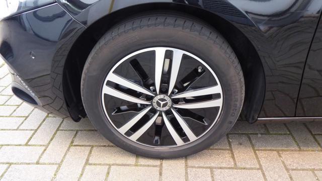 MERCEDES-BENZ A 250 Sedan e hybrid EQ Sport