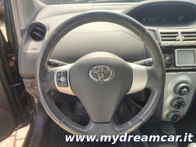 TOYOTA Yaris 1.4 D-4D 5 porte Sol