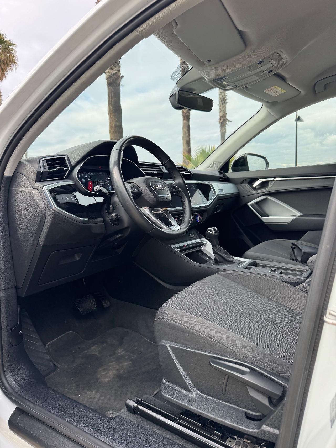 Audi Q3 45 TFSI e S tronic