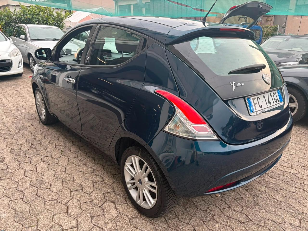 Lancia Ypsilon 1.2 69 CV 5 porte Platinum*EURO6*NEOPATENTATI