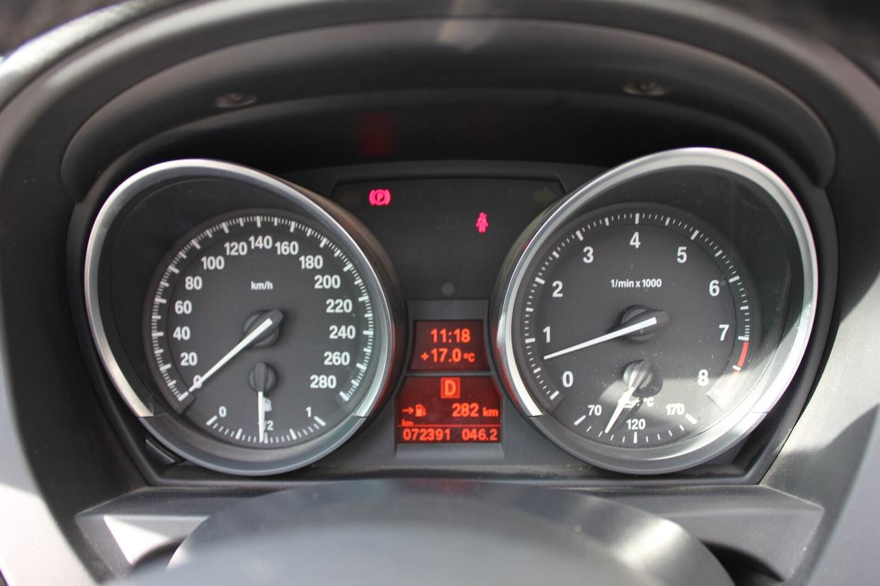 Bmw Z4 sDrive23i INTERNI IN PELLE BIANCA - SENSORI