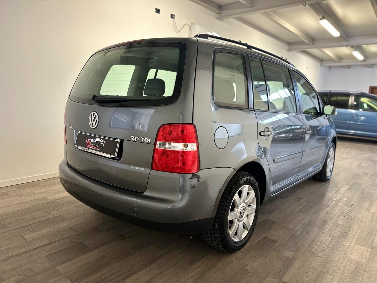 Volkswagen Touran 2.0 16V TDI Trendline 7 POSTI