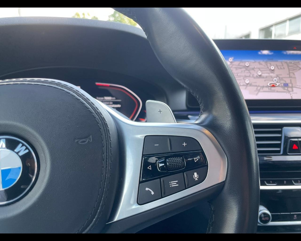 BMW Serie 5(G30/31/F90) - 520d 48V Touring Msport