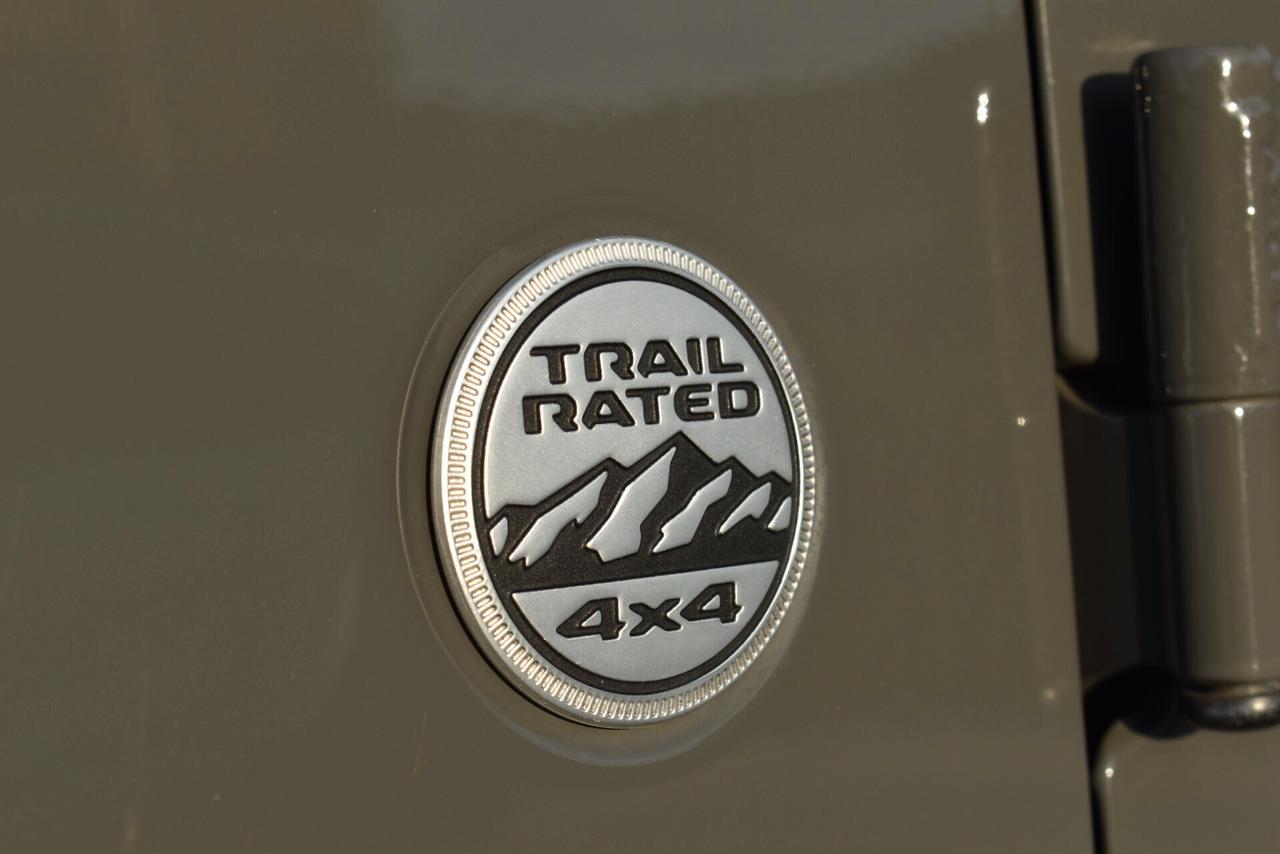 Jeep Wrangler Unlimited 2.2 Mjt 200 CV II SAHARA ITALIANA GOMME NUOVE