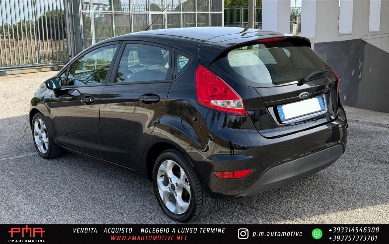 Ford Fiesta 1.4 16V 5p. Bz.- GPL Titanium Bs.