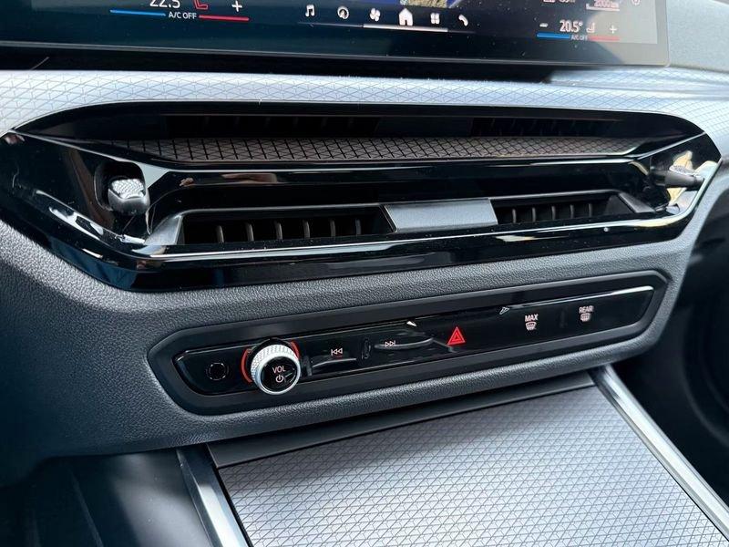 BMW Serie 3 320d 48V MSport Touring auto Tetto Full Led Camera 360° HUD