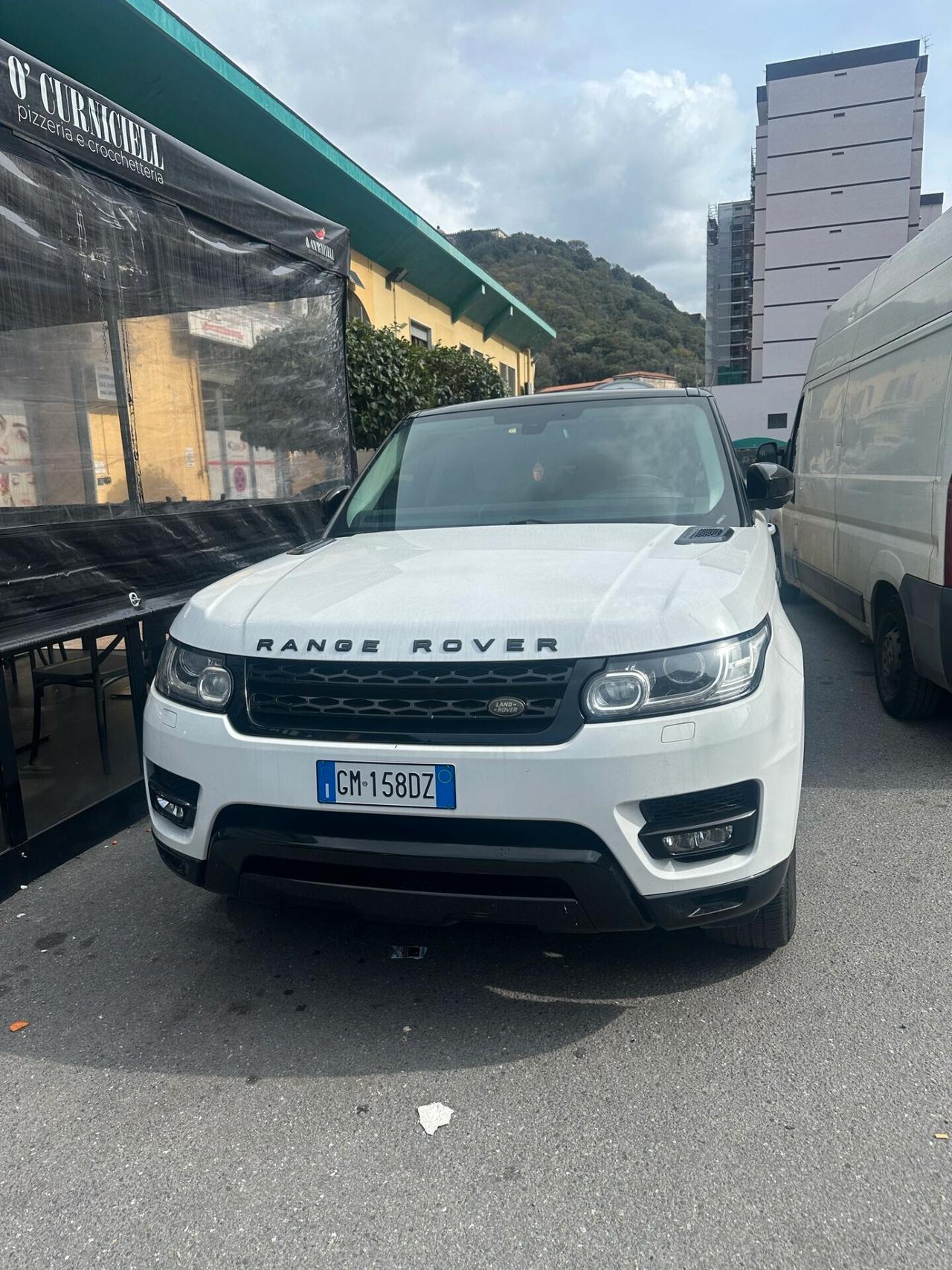 Land Rover Range Rover Sport 3.0 TDV6 HSE