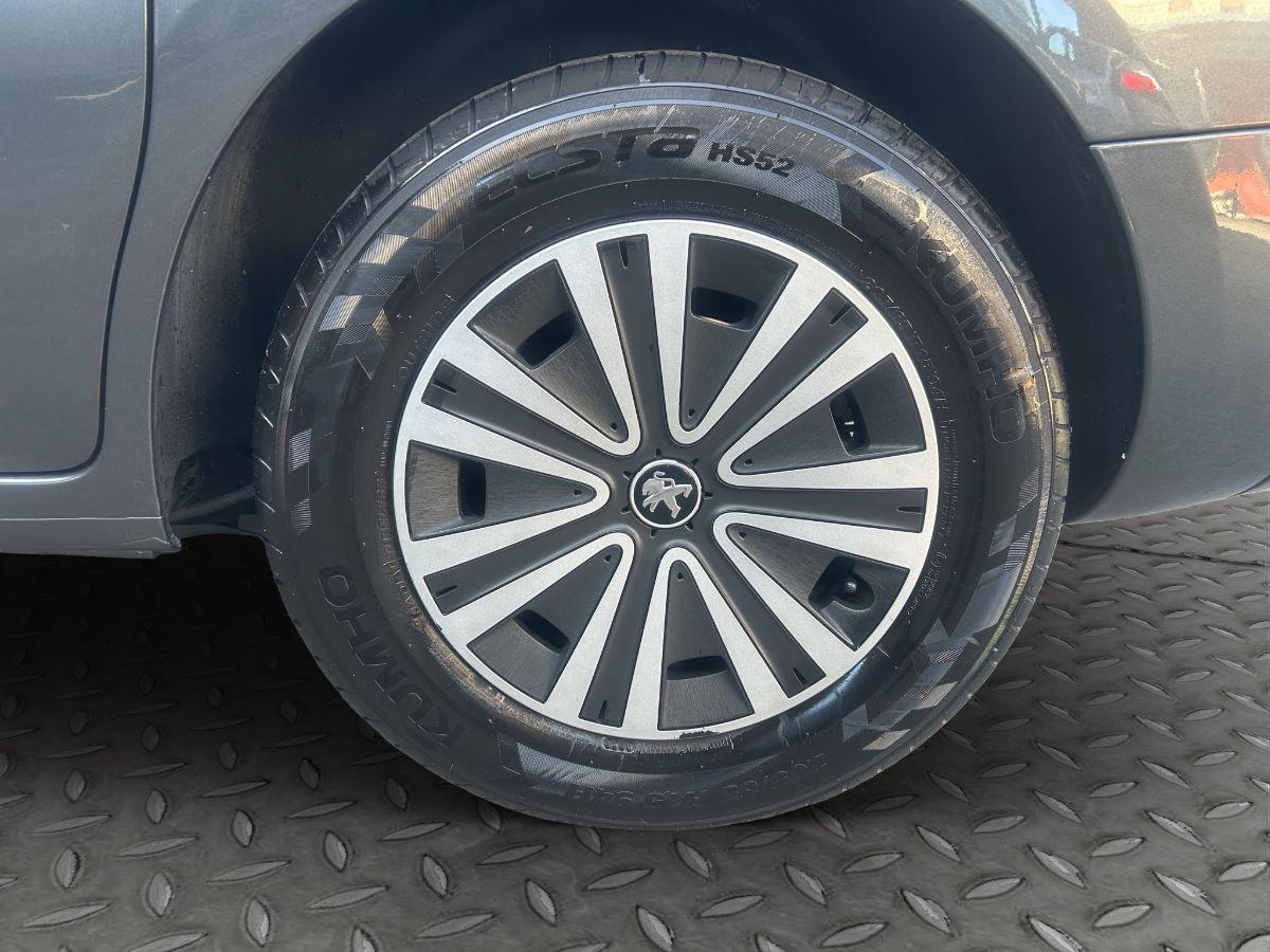 PEUGEOT - Partner - Tepee 1.6 HDi 92 CV Outdoor