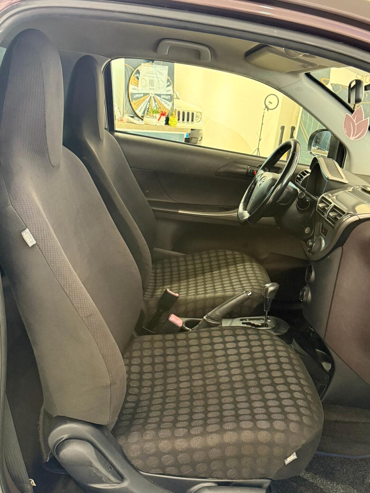 Toyota IQ 1.0 68cv AUTOMATICA Motore Nuovo