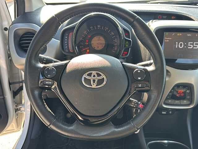 Toyota Aygo 1.0 VVT-i 69 CV 5 porte x-cool