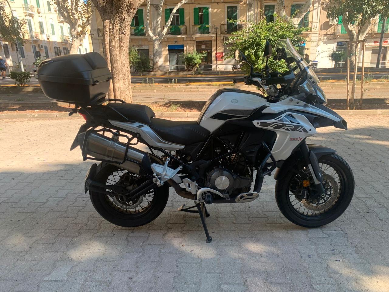Benelli 502 C x