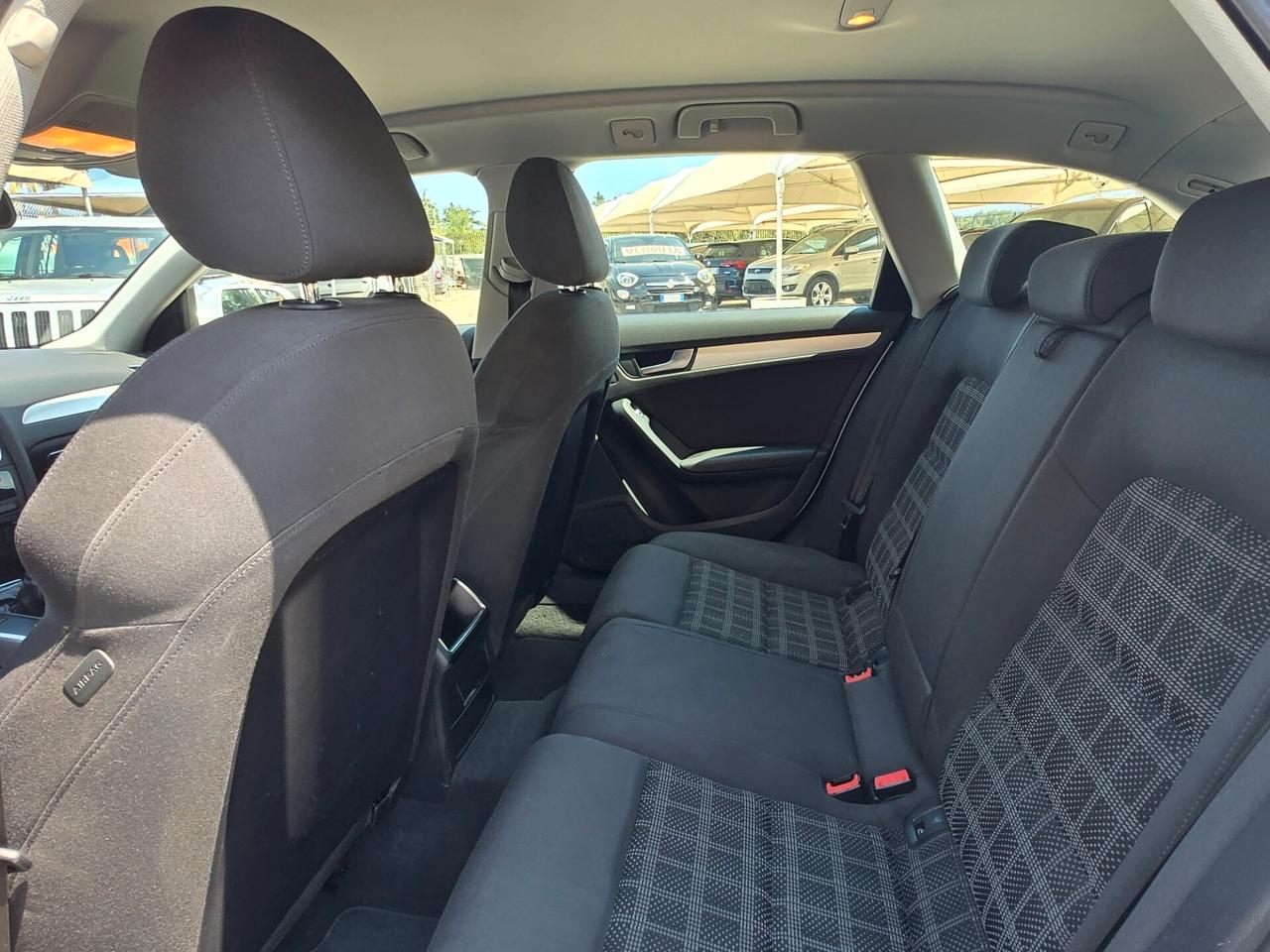 Audi A4 Avant 2.0 TDI 143CV del 2012 gancio traino omologato