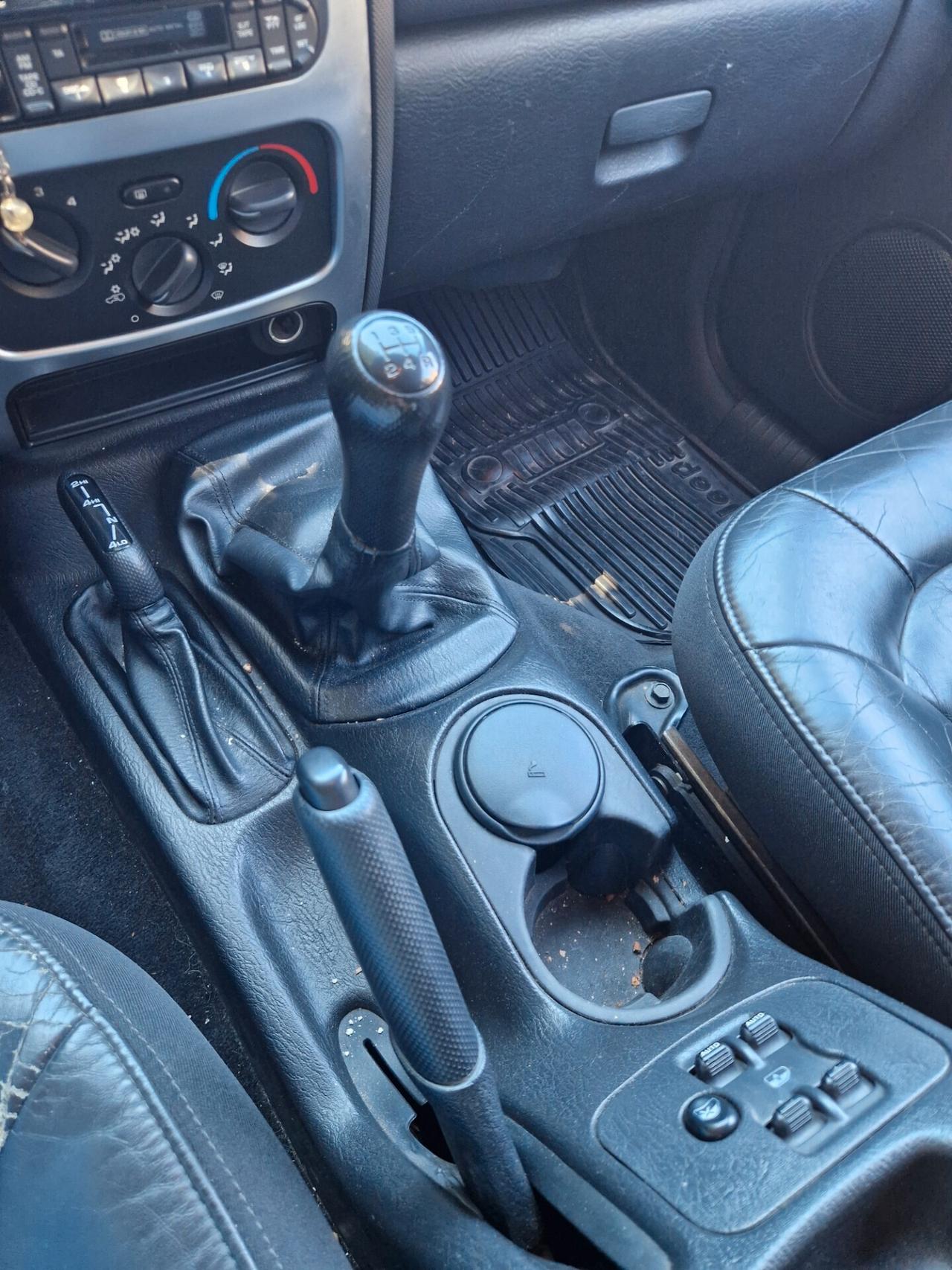 Jeep Cherokee 2.5 CRD Sport 4x4 inseribile