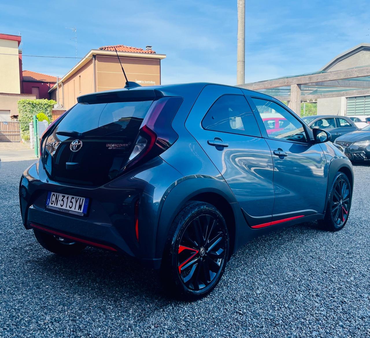 Toyota Aygo X 1.0 VVT-i 72 CV 5p. Undercover