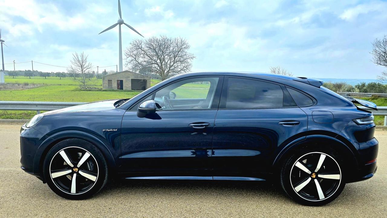 PORSCHE CAYENNE COUPE FACELIFT 3.0 E-HYBRID 470cv