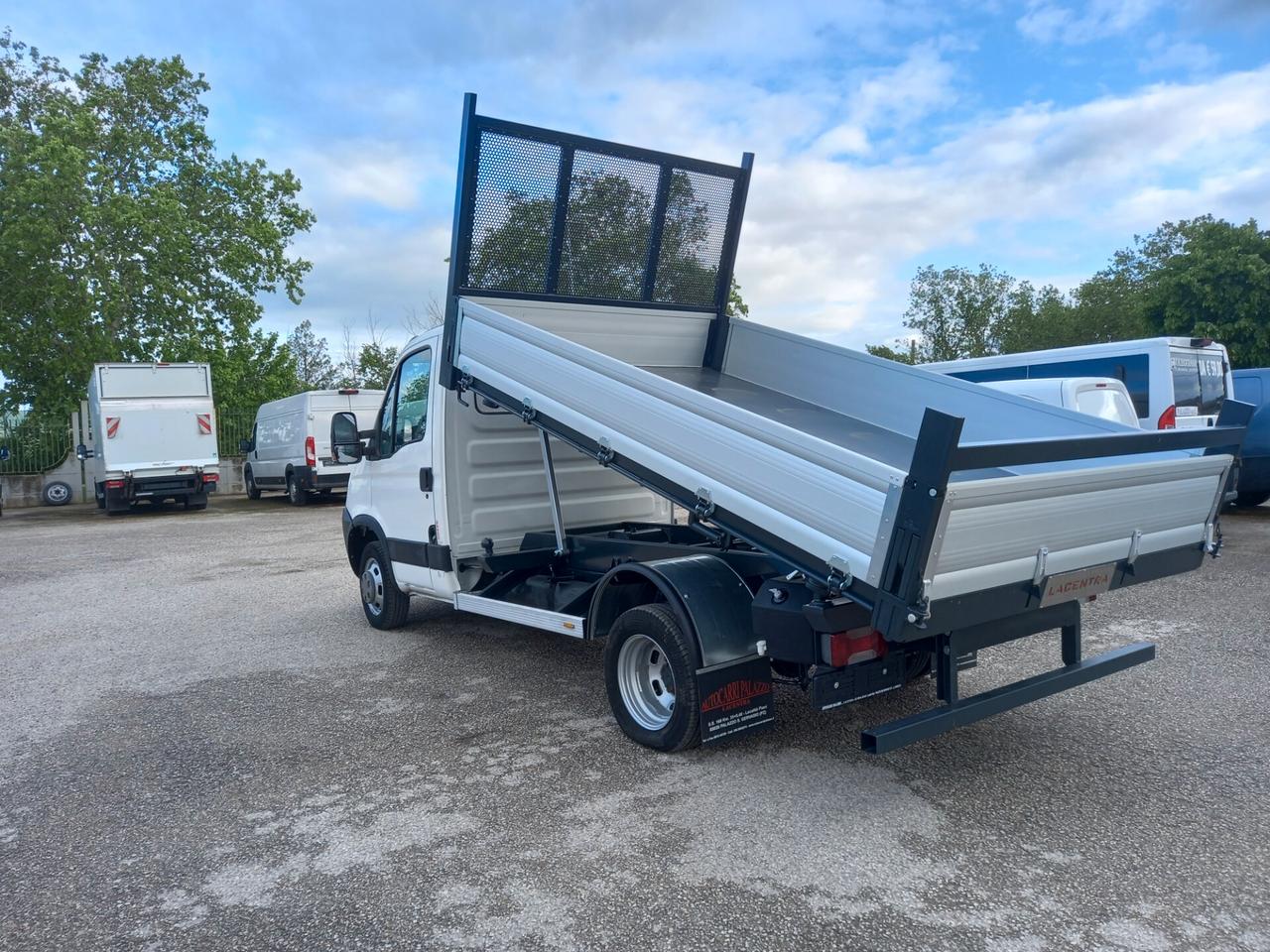 IVECO 35C12 - Cassone Ribaltabile Trilaterale "Nuovo di Fabbrica" (C5)