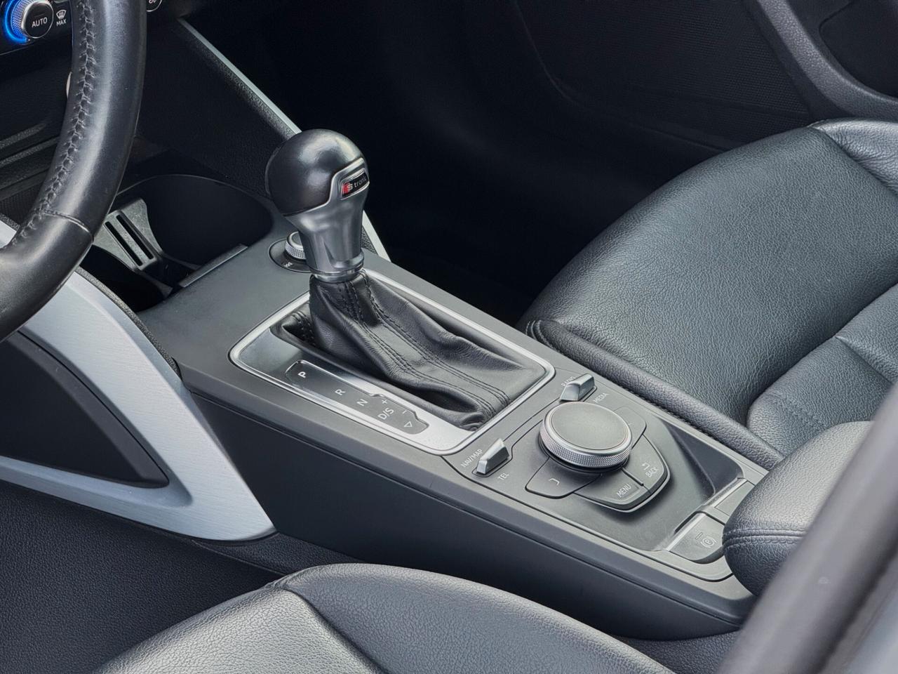 Audi Q2 1.6 TDI Sport S-tronic 116CV MATRIX