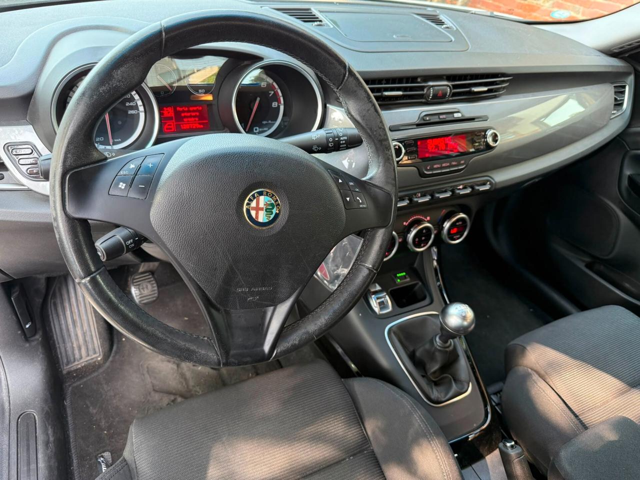 Alfa Romeo Giulietta 1.4 t. Distinctive BENZ/GPL 120cv