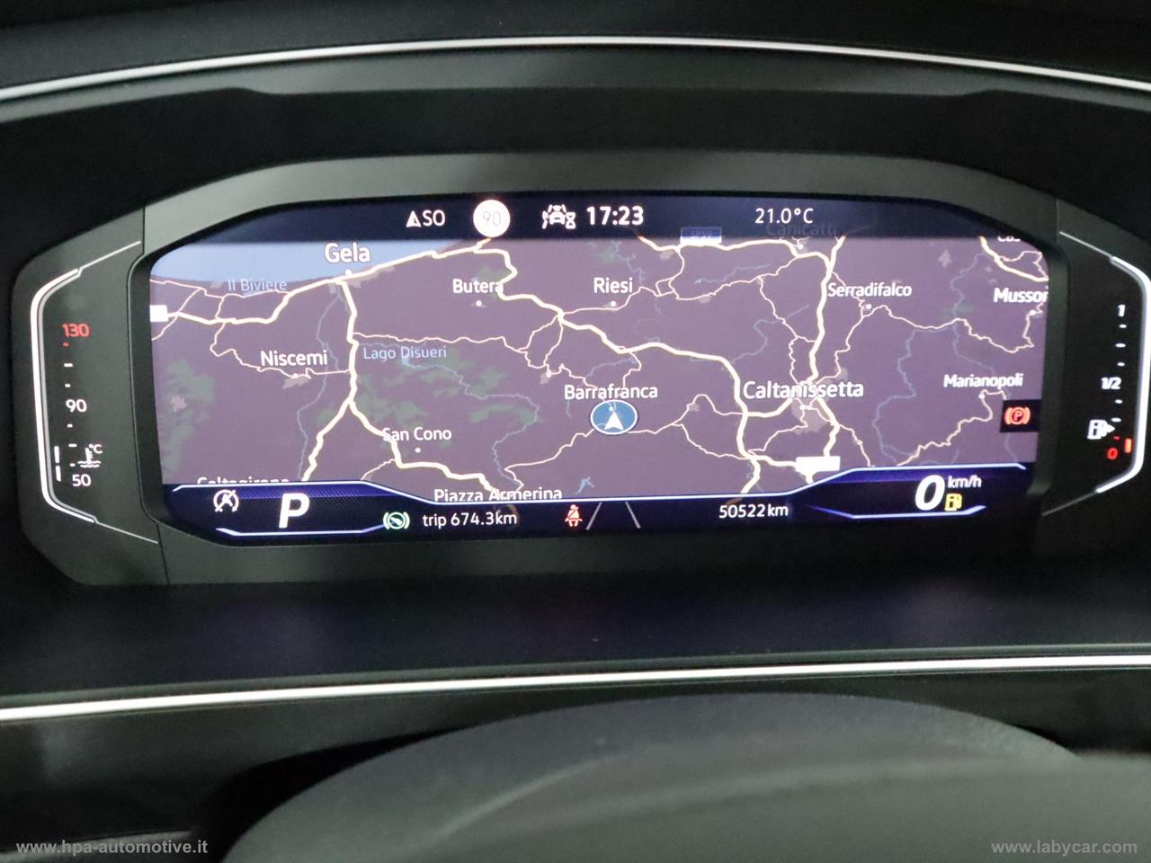 VOLKSWAGEN Tiguan 2.0TDI DSG R-LINE LED IQ-LIGHT NAVI PELLE RETROCAMERA
