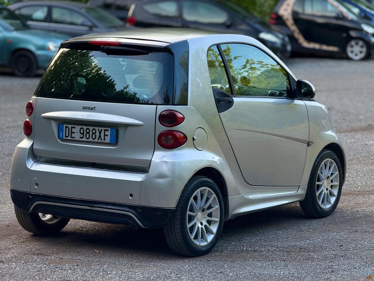 Smart ForTwo 1000 52 kW coupé limited one