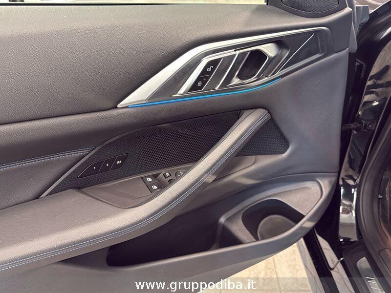 BMW Serie 4 G22 LCI 2024 Coupe 420d Coupe mhev 48V xdrive MSport auto