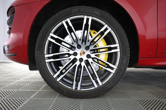 PORSCHE Macan Macan 3.6 Turbo Performance