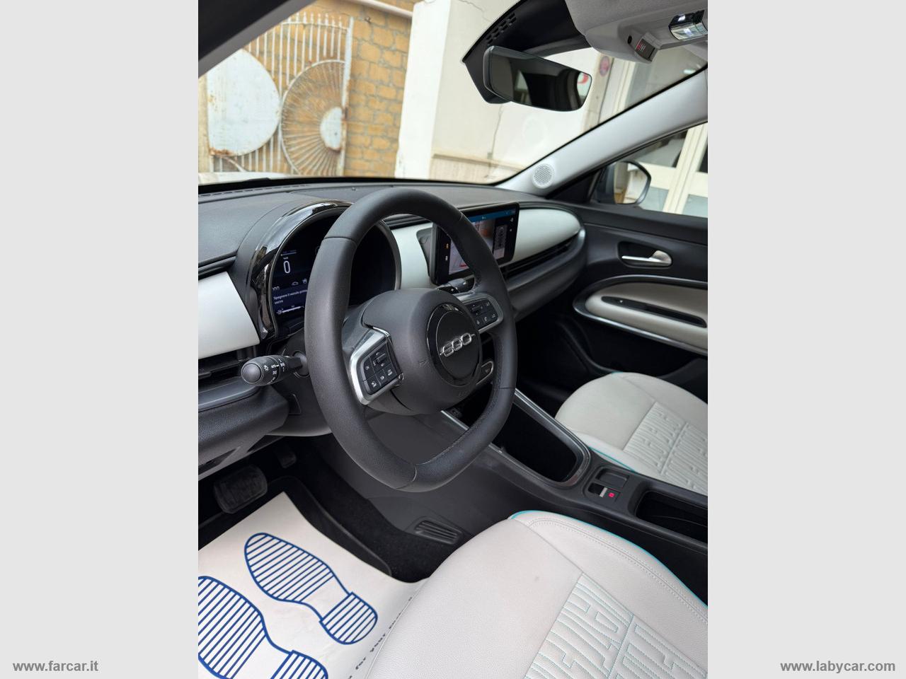 FIAT 600 Hybrid 110 CV DCT MHEV La Prima II