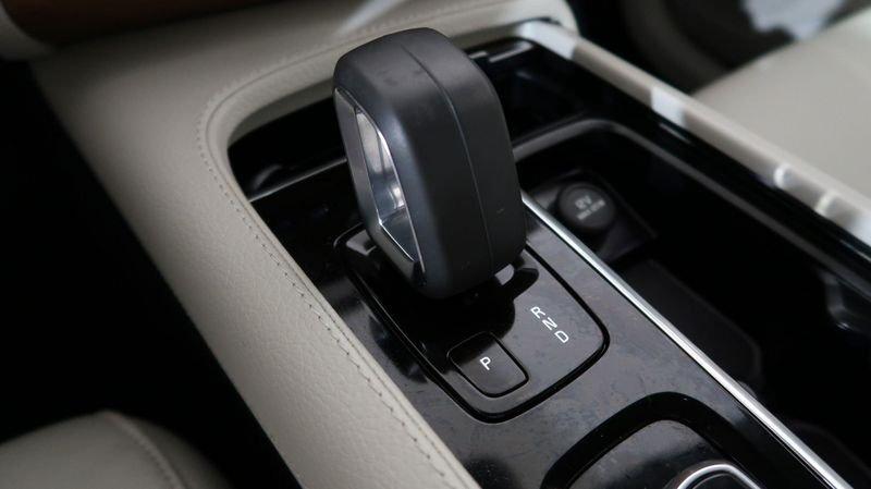 Volvo XC90 Plug-In Hybrid T8 AWD Plug-in 7p R. Inscr. Expr.