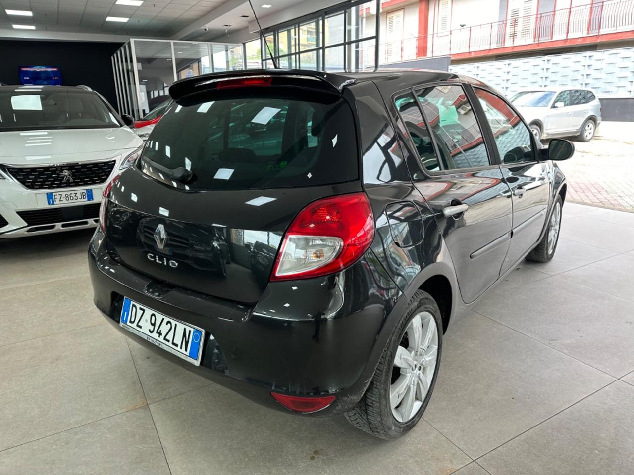 Renault Clio 1.2 16V 5 porte Dynamique 2010