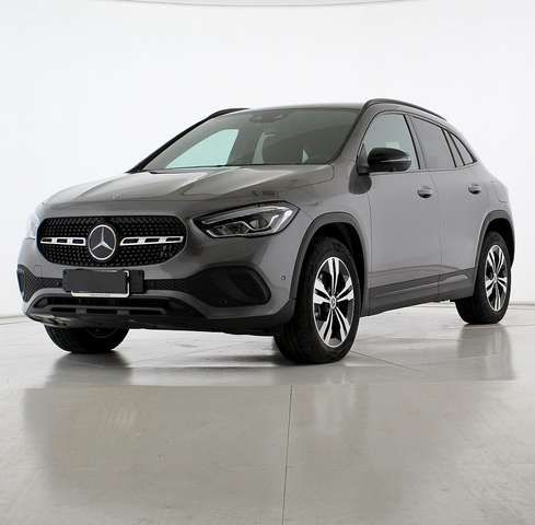 Mercedes-Benz GLA 250 GLA 250 e Plug-in hybrid Automatic Sport Plus *