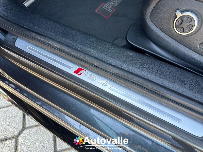Audi A4 RS 4 Avant